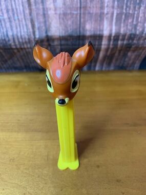 PEZ Disney Bambi Candy Dispenser Yellow‎ Stem
